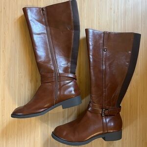 American Eagle  Faux Leather Boots - women’s size 6